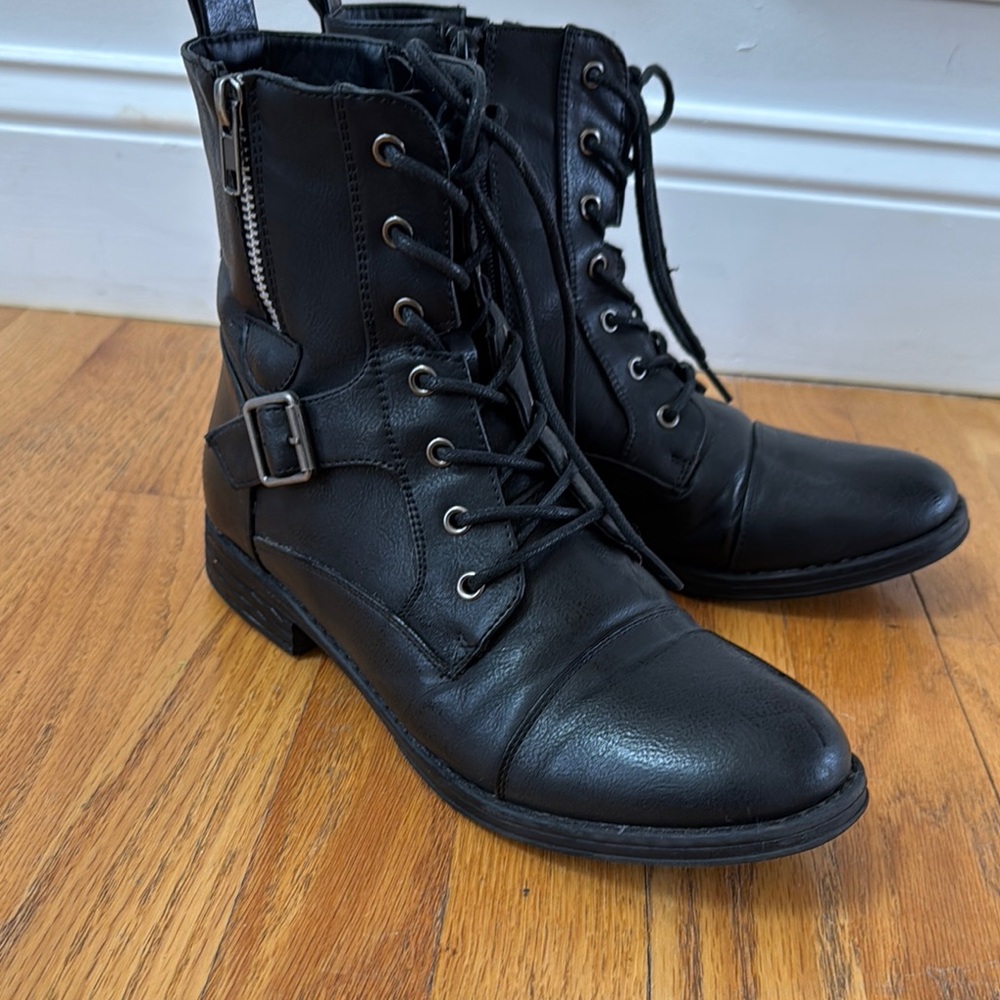 Women's Black Lace-Up Boots